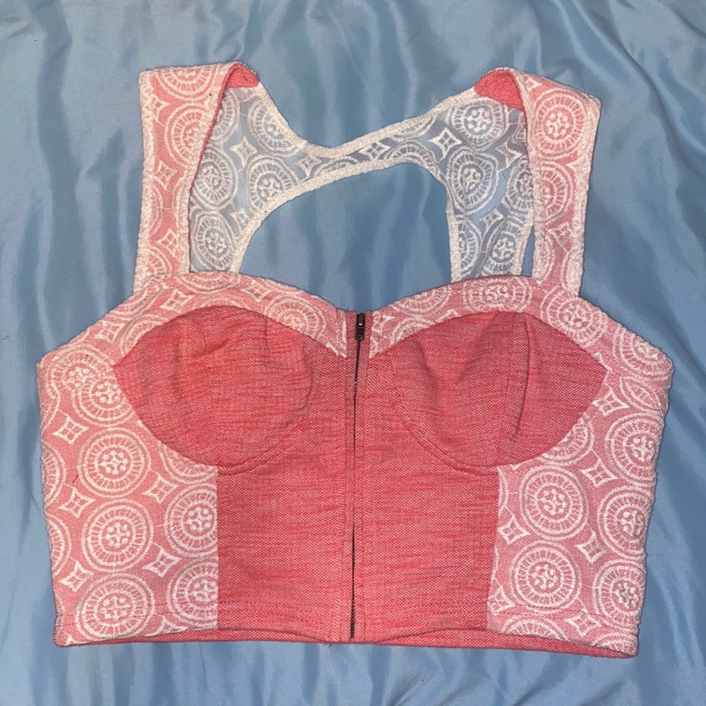 Cute zip-up tank top